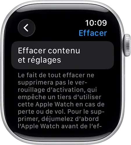 Apple Watch affichant l'écran Effacer contenu et réglages dans les Réglages